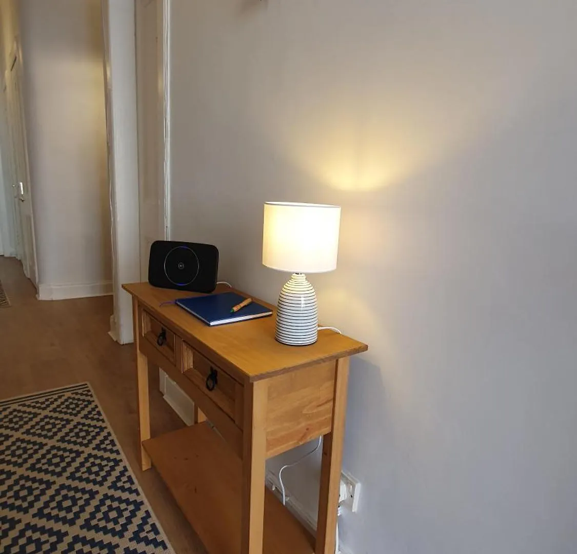 דירה אדינבורו Beautiful Ground Floor Flat Near Haymarket בריטניה