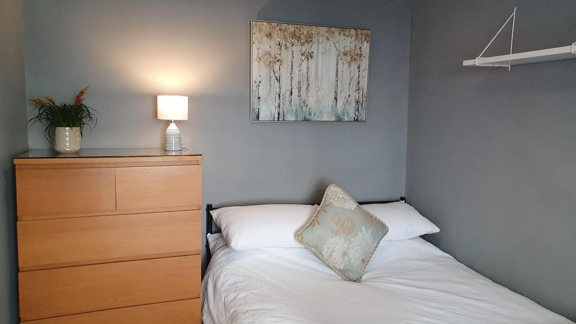 אדינבורו Beautiful Ground Floor Flat Near Haymarket