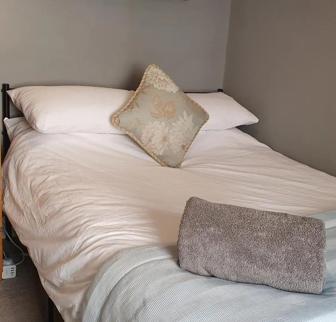 אדינבורו Beautiful Ground Floor Flat Near Haymarket 0*,  בריטניה