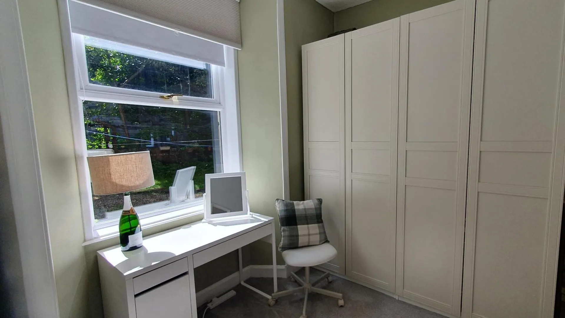 אדינבורו Beautiful Ground Floor Flat Near Haymarket בריטניה